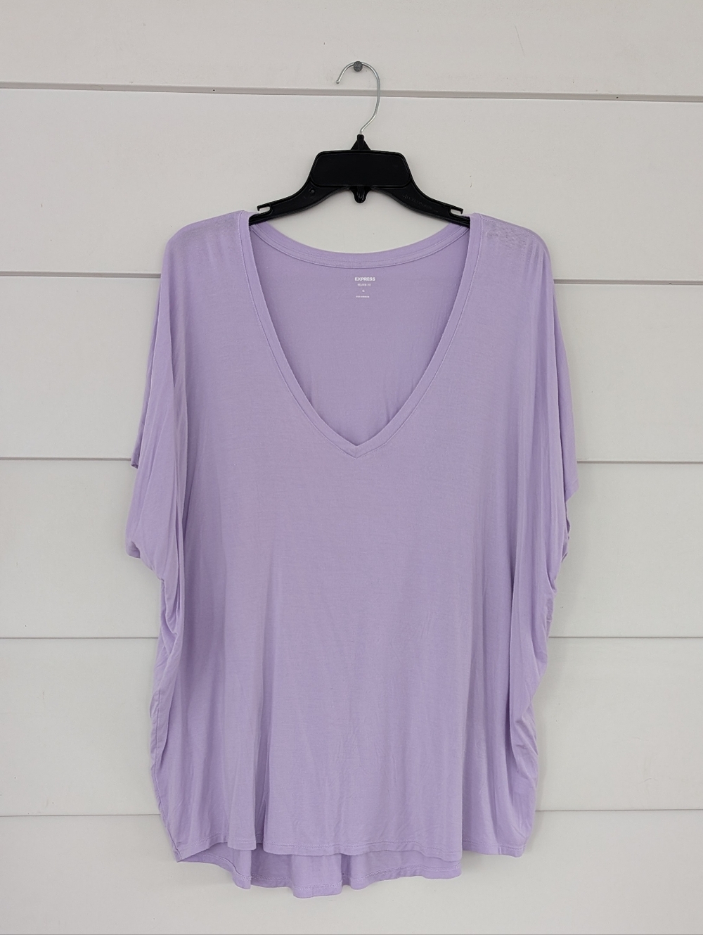 Express Relaxed Tee, Lavender V-Neck Short Sleeve Shirt, XL